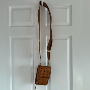 Phonecase Crossbody Tan Bag